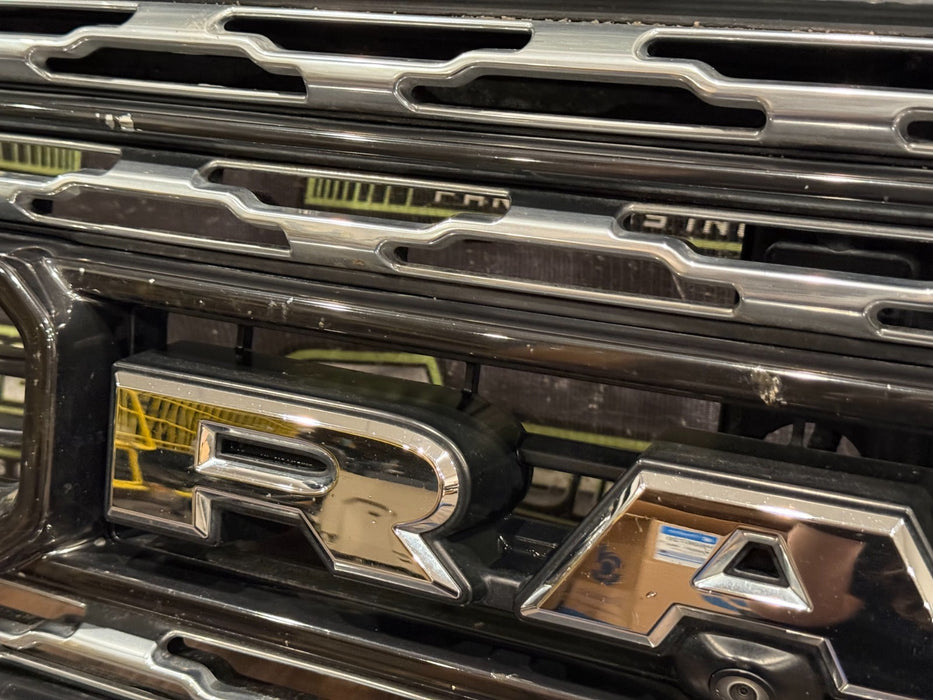 2022 DODGE RAM 2500 CHROME GRILLE WITH CAMERA OEM *MINOR WEAR 12-15*