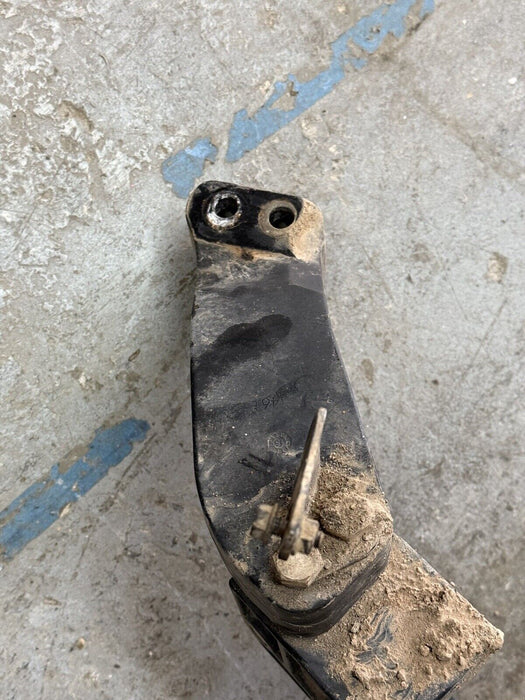 2016 2018 2019 NISSAN TITAN XD PRO-4X REAR BUMPER STEP ASSIST 999T7 W4820