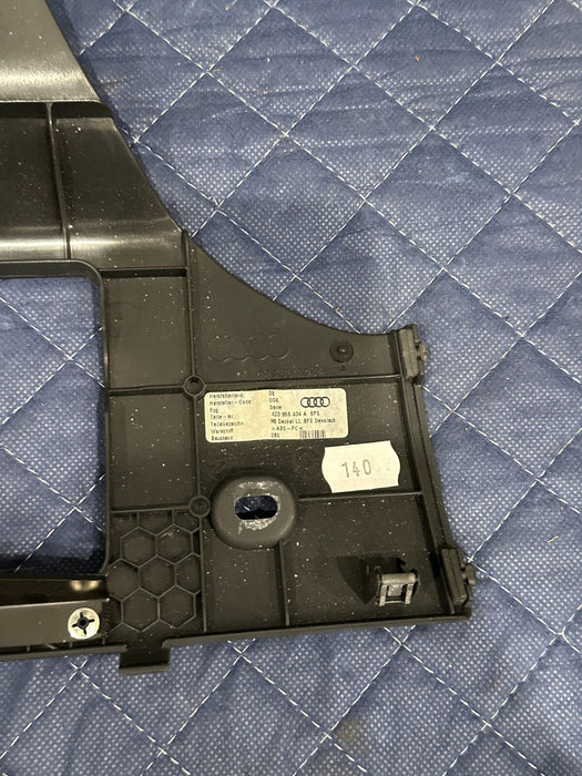 2014 AUDI R8 RIGHT UNDER DASH KICK KNEE PANEL TRIM 423 858 434 A