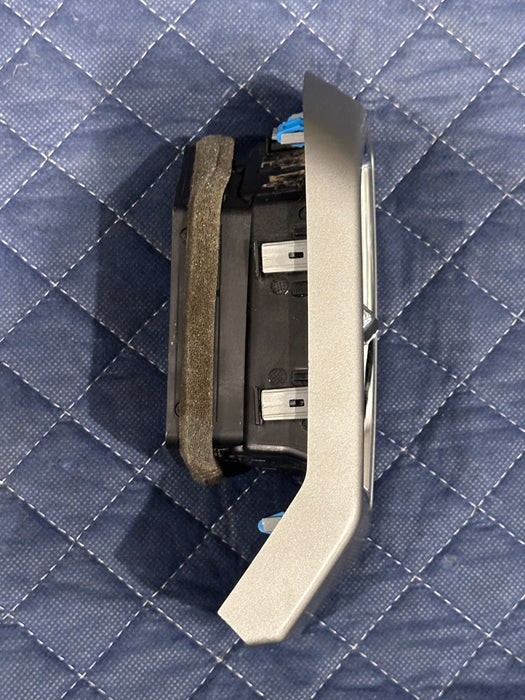 2017 FORD F250 F350 F450 DASHBOARD DASH RIGHT PASSENGER AIR VENT OEM