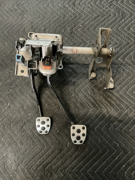SUBARU BRZ SCION FRS TOYOTA 86 6SP MANUAL BRAKE CLUCTH PEDAL OEM~DAMAGE~