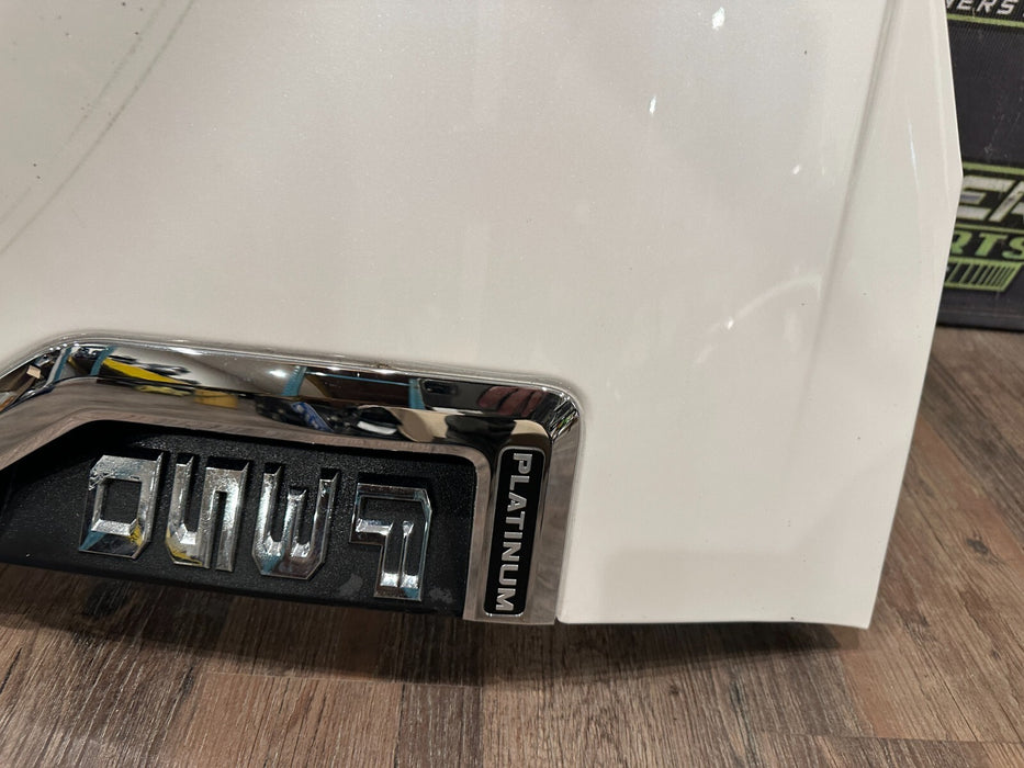 2017 2019 FORD F250 F350 FRONT LEFT FENDER OEM METALLIC WHITE (UG) *READ*