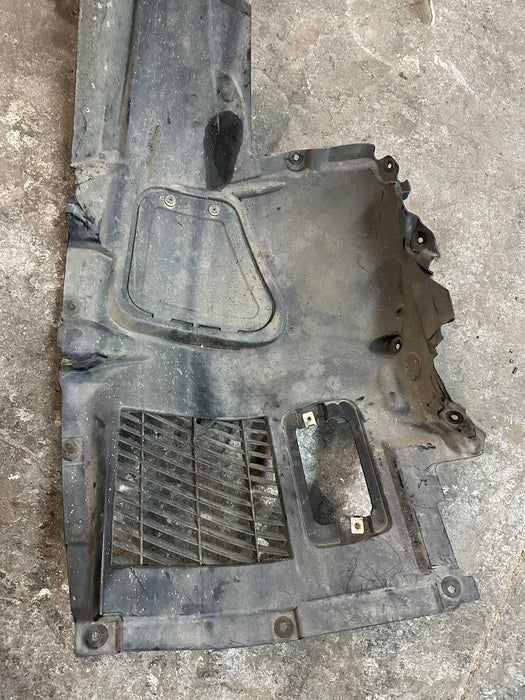 2011 BMW 550i F10 5 SERIES FRONT LEFT DRIVER FENDER LINER SET ~MINOR FLAW~