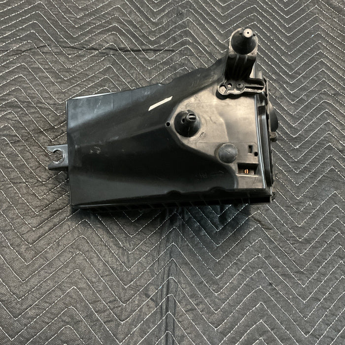 2014 JAGUAR XJ OEM AIR CLEANER INTAKE DRIVER SIDE