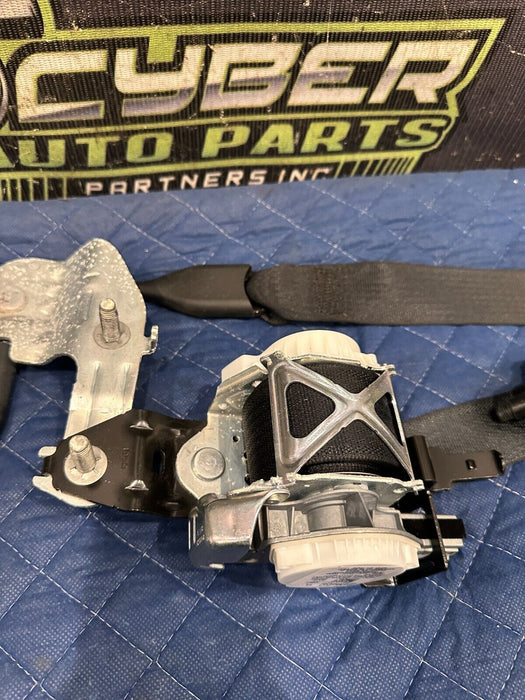 2018 2019 2022 FORD F250 F350 F450 PLATINUM FRONT LEFT DRIVER SEATBELT OEM