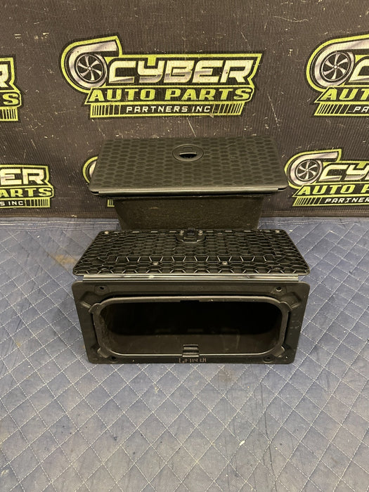 2024 DODGE RAM 3500 LARAMIE REAR STORAGE COMAPRTMENT BOX W LID OEM 1MG92TRMAA