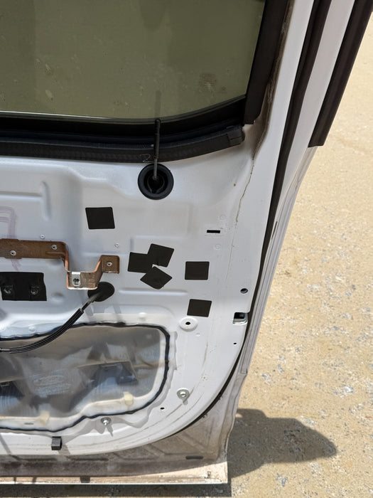 2017-2022 FORD F250 F350 F450 KING RANCH WHITE REAR PASSENGER RH DOOR (UG, H5)