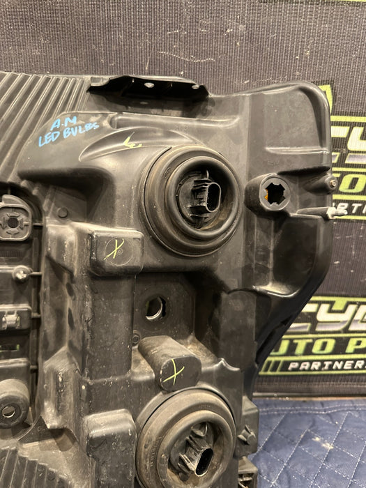 2017-2019 FORD F250 F350 RIGHT HALOGEN HEADLIGHT (NO BULBS) OEM *READ