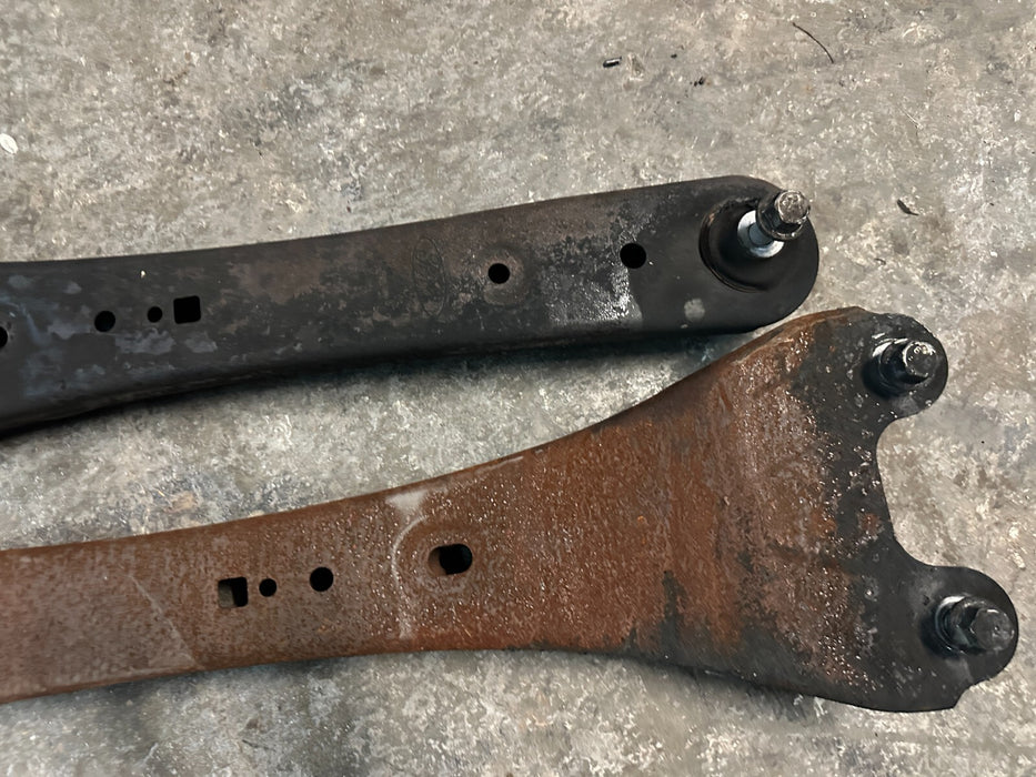 2023 FORD F450 DIESEL SUPERDUTY LEFT RIGHT SUSPENSION RADIUS ARMS OEM