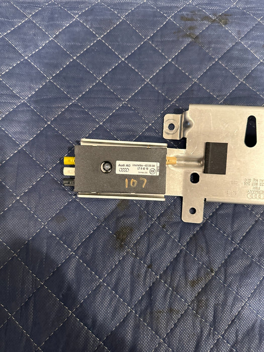 2014 AUDI R8  ANTENNA AMPLIFIER SWITCH BOX BRACKET 420 035 530 OEM