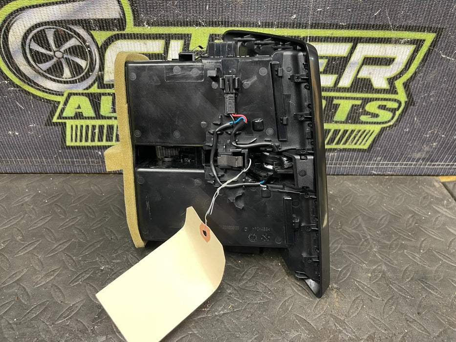 2017 AUDI R8 AIR VENT OEM 2018 4S1-820-951-H
