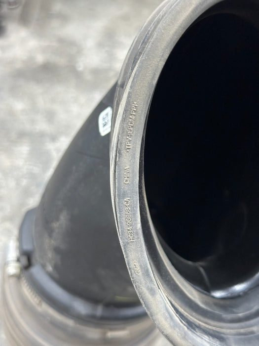 2023 2024 FORD F250 F350 CLEAN AIR INTAKE TUBE LC34 9R504 AD