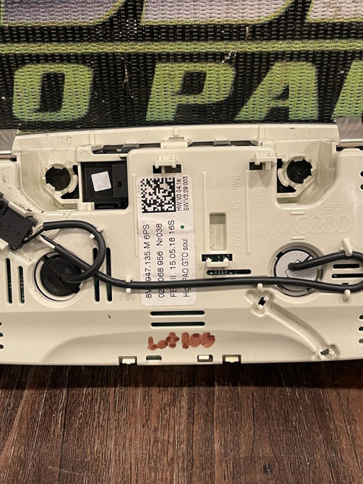 2017-18 AUDI R8 OVERHEAD CONSOLE DOME LAMP ASSEMBLY OEM 8V7 947 135 M