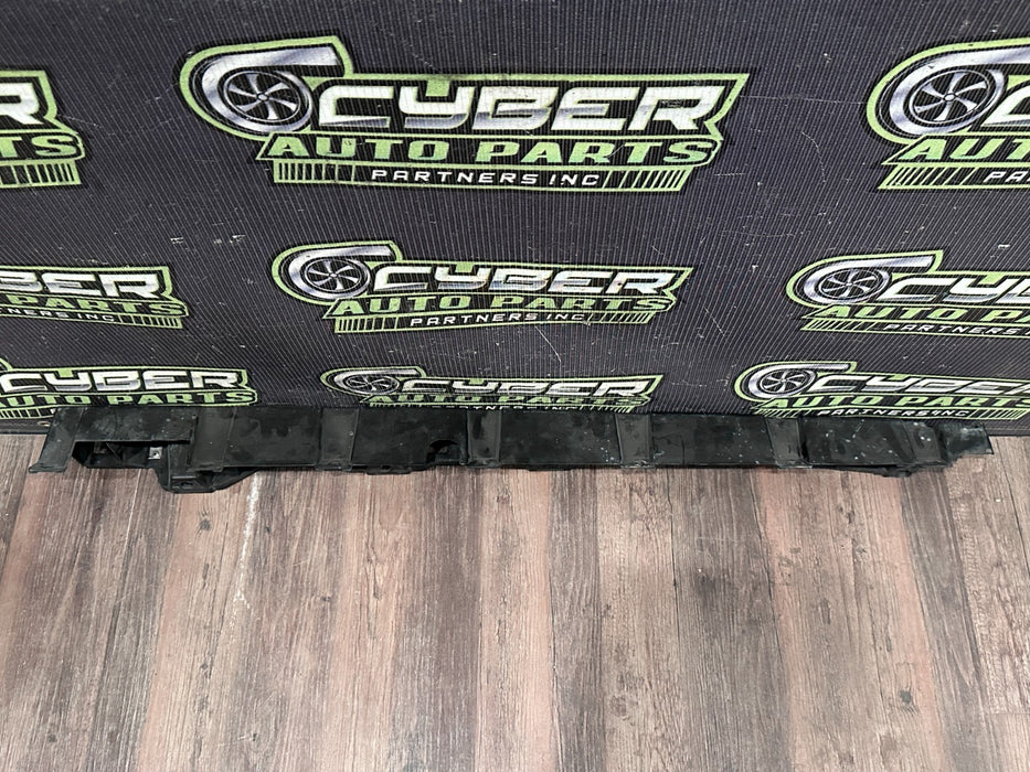 2018 AUDI R8 PASSENGER RIGHT SIDE SKIRT SUPPORT BRACKET OEM 4S0 853 922