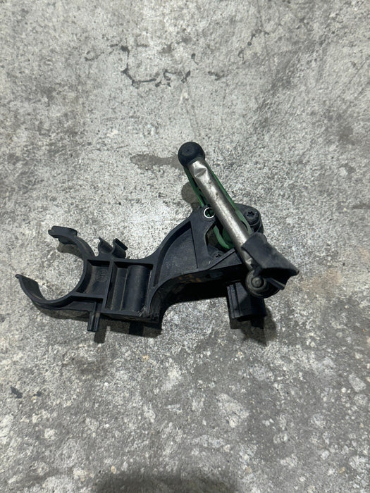 2014 PORSCHE 911 TURBO S LEFT HEADLIGHT HEIGHT LEVEL SENSOR OEM 991.631.381.00