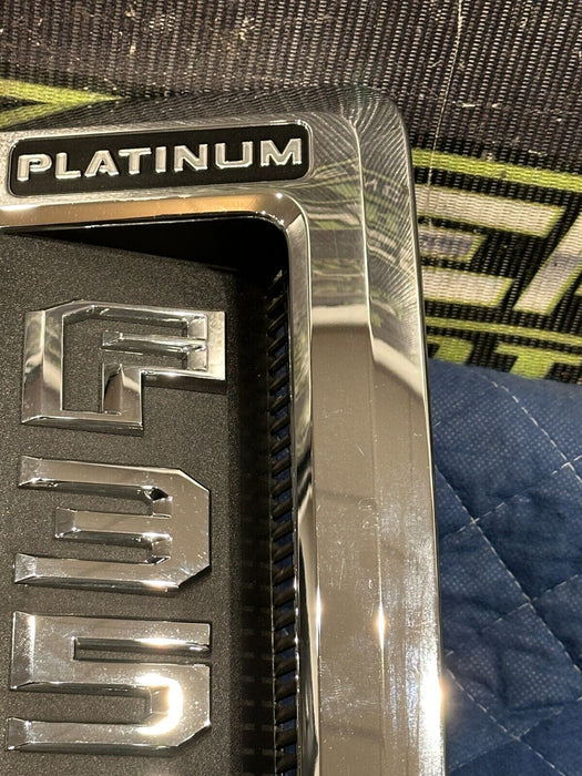 2017-2020 FORD F350 FRONT PASSENGER RIGHT CHROME FENDER EMBLEM BADGE OEM