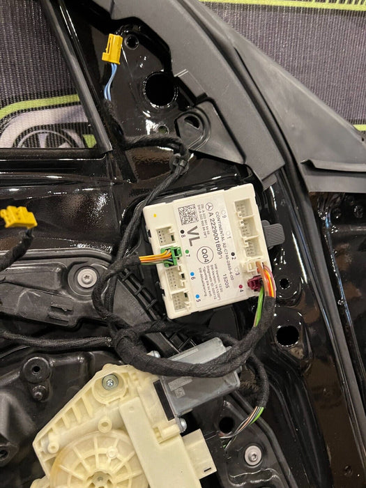 2015 MERCEDES-BENZ C63S AMG W205 FRONT LEFT DRIVER DOOR OEM OBSIDIAN BLACK METAL