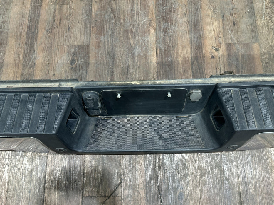 2023-2025 FORD F250 F350 F450 KING RANCH REAR CHROME BUMPER W SENSORS OEM *#9*
