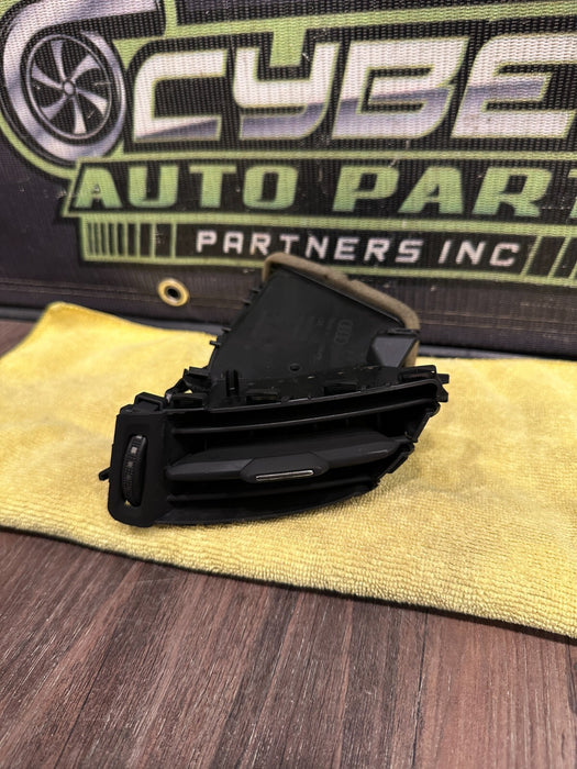 2021 AUDI R8 RIGHT DASH DASHBAORD AIR VENT OEM 4S0820902 *BURN FLAWS #1*