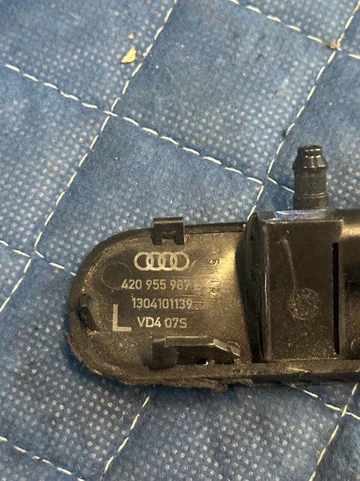 2012 2014 AUDI R8 FRONT LEFT WINDSHIELD WASHER NOZZLE JET OEM 420 955 987