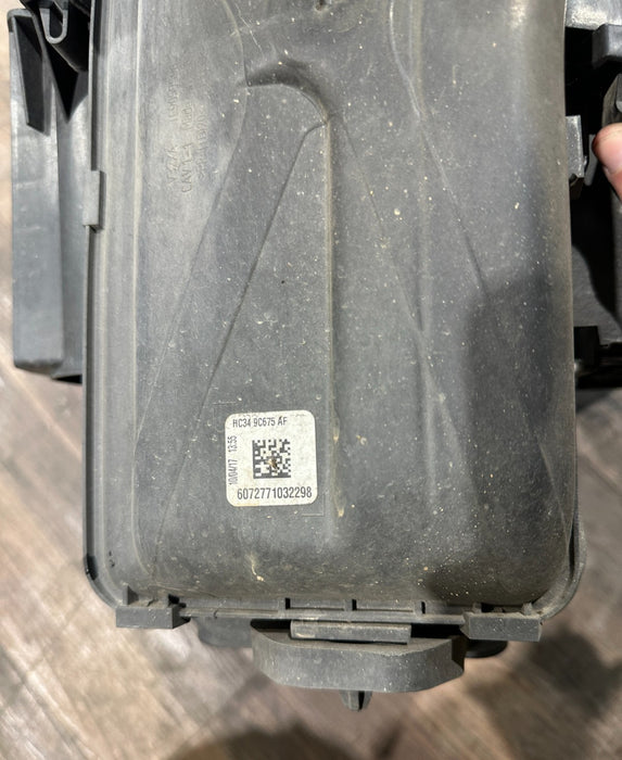 2017-2019 FORD F250 F350 RIGHT BATTERY TRAY HOLDER OEM HC34 9C675 AF*CRACK #4*