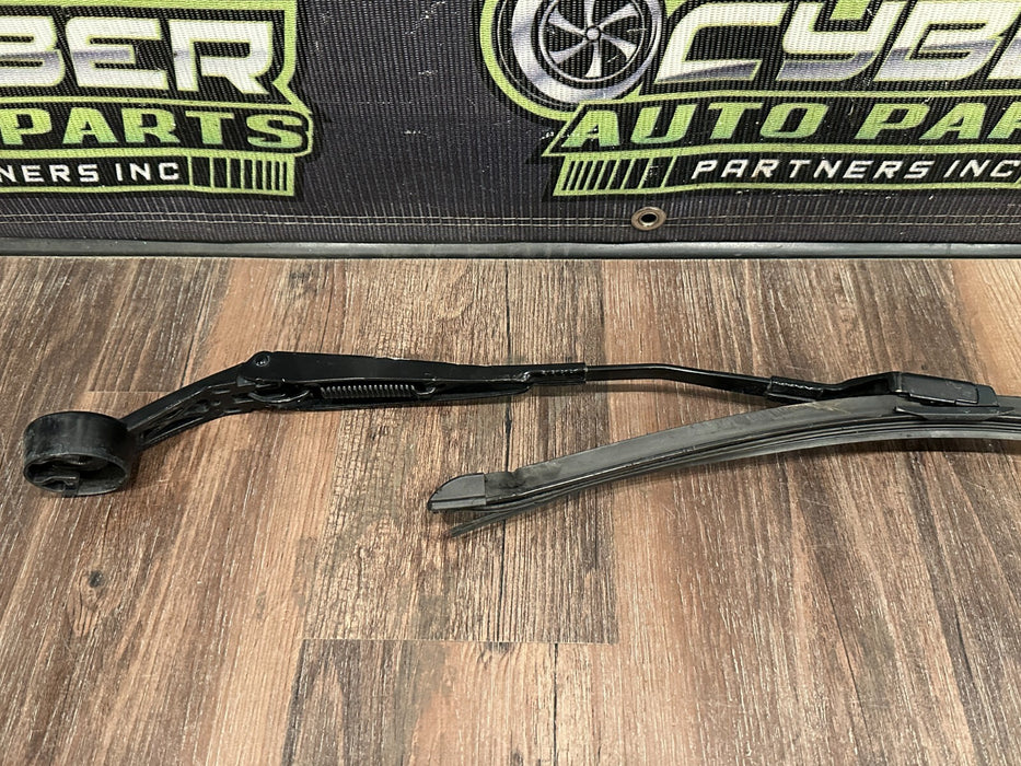 2021 AUDI R8 DRIVER LEFT WINDSHIELD WIPER OEM *READ/WEAR*