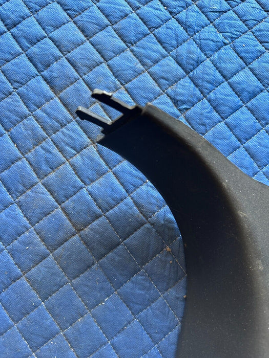 2016 2019 NISSAN TITAN XD FRONT RIGHT KICK PANEL SIDE TRIM 669007S000 ~WEAR~