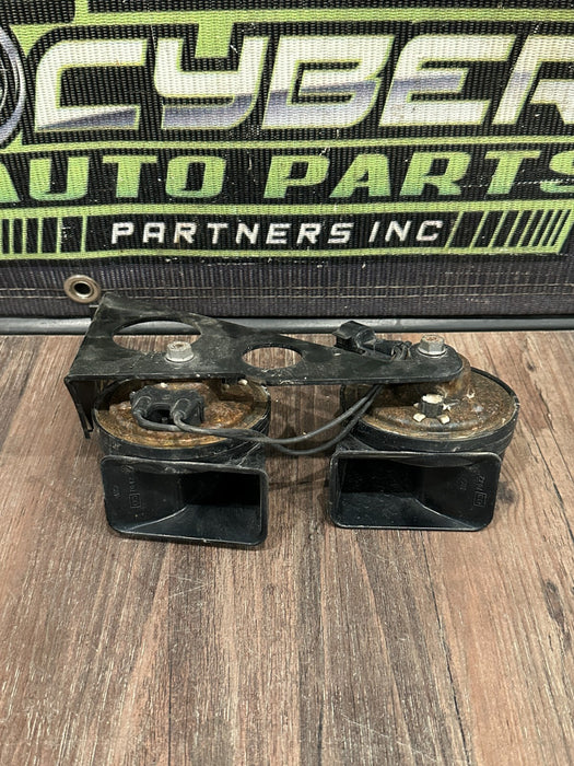 2017-19 FORD F250 F350 F450 DUAL HORN ASSEMBLY OEM