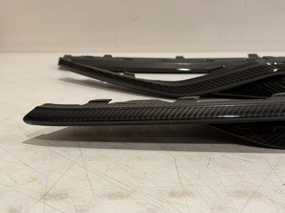 2020 2021 2022 2023 AUDI R8 CARBON FIBER FRONT BUMPER SPLITTER LIP OEM GENUINE