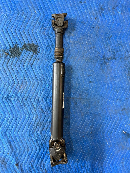 2018 NISSAN TITAN XD FRONT DRIVESHAFT 37200EZ00B OEM 37200 EZ00B