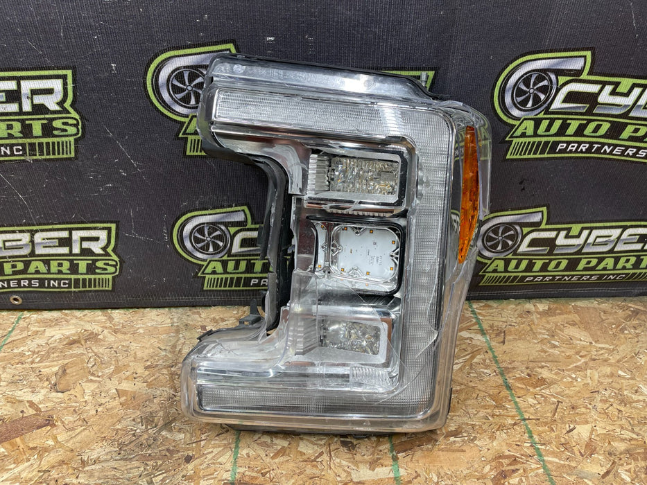 2017 2018 2019 FORD F250 F350 F450 KING RANCH DRIVER HEADLIGHT LED OEM *DAMAGE*
