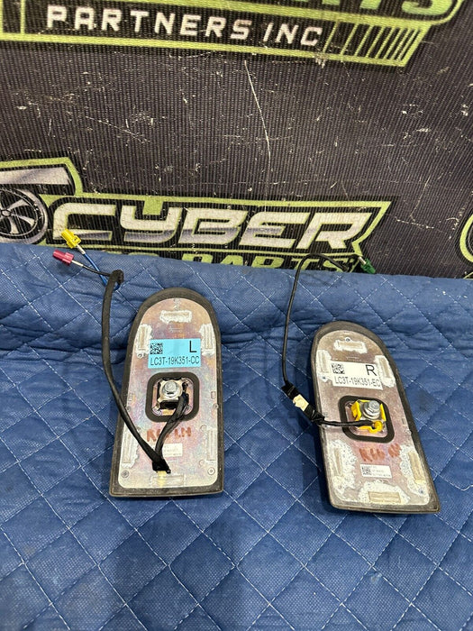 2020-2022 FORD F350 F450 LEFT & RIGHT RADIO GPS/NAVI ROOF ANTENNA PAIR OEM