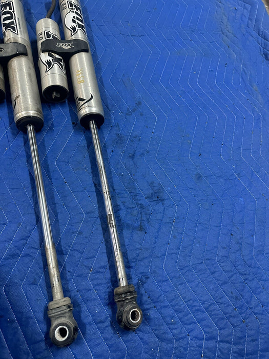 2019 FORD F350 FOX 2.0 PERFORMANCE 6 INCH LIFT REAR STRUTS PAIR W/RESERVOIR