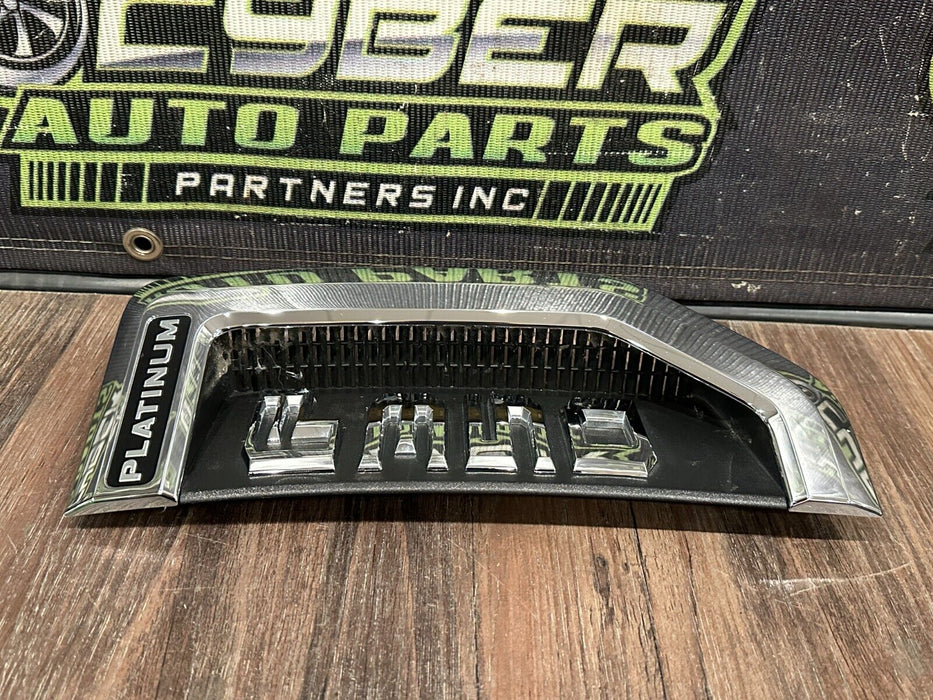 2017-2019 FORD F350 PLATINUM PASSENGER RIGHT CHROME FENDER EMBLEM OEM *RESIDUE