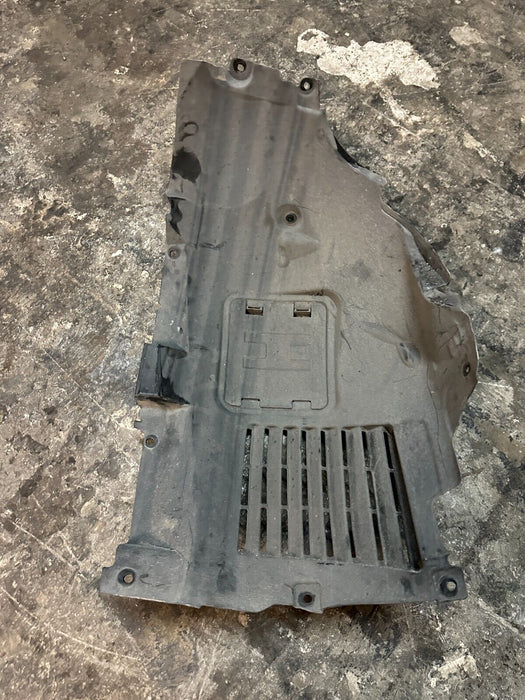 2020 BMW M4 F82 FRONT DRIVER LEFT FENDER LINER SET