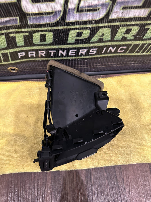 2021 AUDI R8 RIGHT DASH DASHBAORD AIR VENT OEM 4S0820902 *BURN FLAWS #1*
