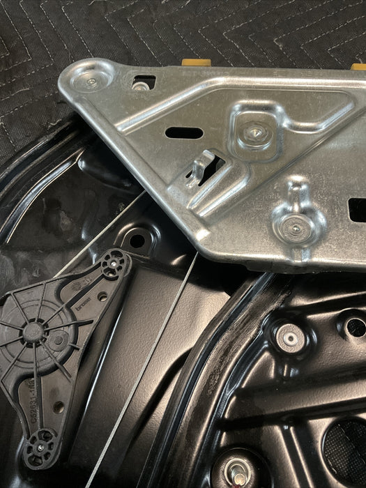 2017 MERCEDES-BENZ C63 AMG A205 REAR RIGHT WINDOW REGULATOR 2056700203