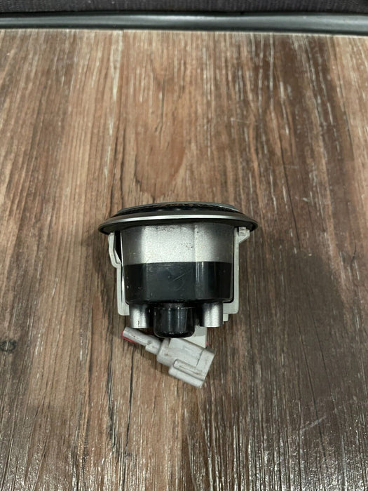 2018 NISSAN 370Z NISMO FRONT PASSENGER RIGHT FENDER EMBLEM MARKER LIGHT OEM