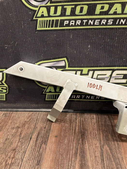 2017-18 AUDI R8 DRIVER LEFT SUPPORT BRACKET OEM