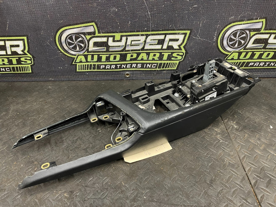 2017 AUDI R8 CENTER CONSOLE ASSEMBLY OEM 2018 *DAMAGE*