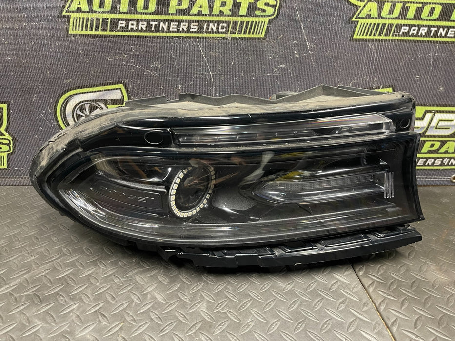 2017 DODGE CHARGER HELLCAT XENON HEADLIGHT PASSENGER *DAMAGE*