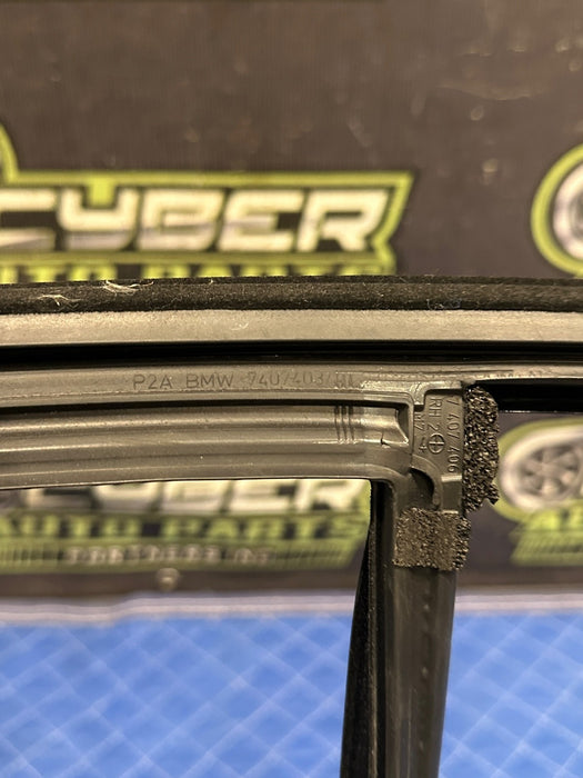 2024 BMW M3 M4 G80 G82 REAR RIGHT RUBBER DOOR SEAL OEM 7407403