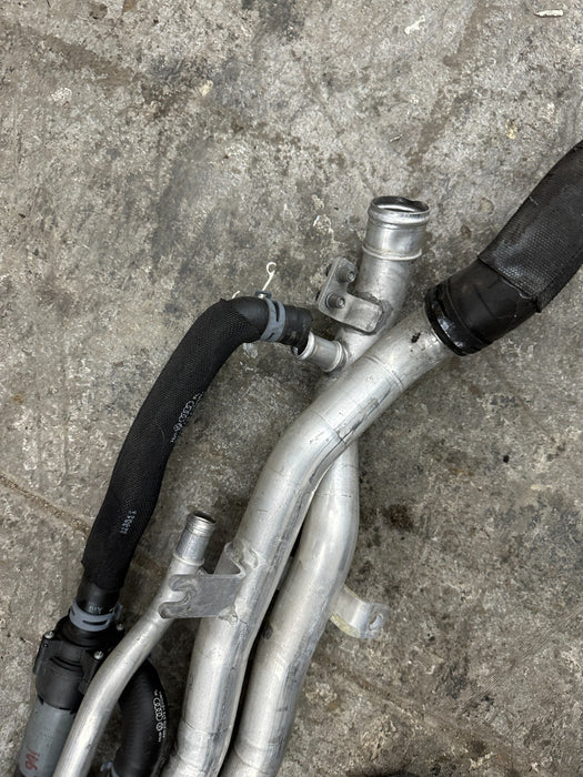 2014 AUDI R8 OEM UNDERBODY CENTER COOLANT PIPE LINE HOSE TUBE 420 121 050 B