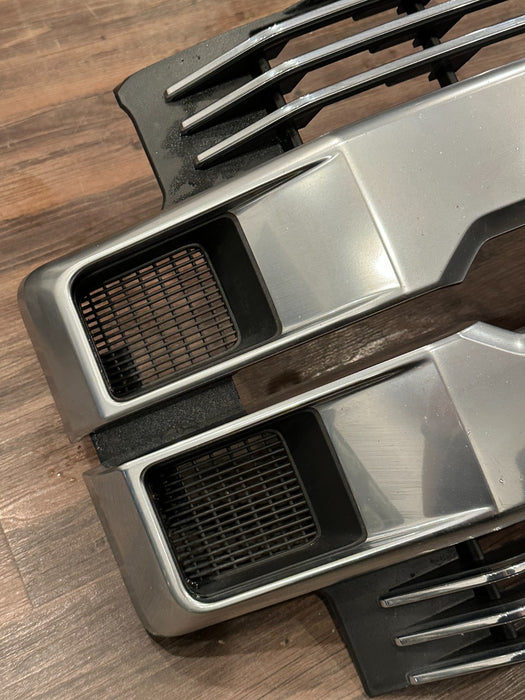 2017-2019 FORD F250 F350 F450 LIMITED GRILLE OEM