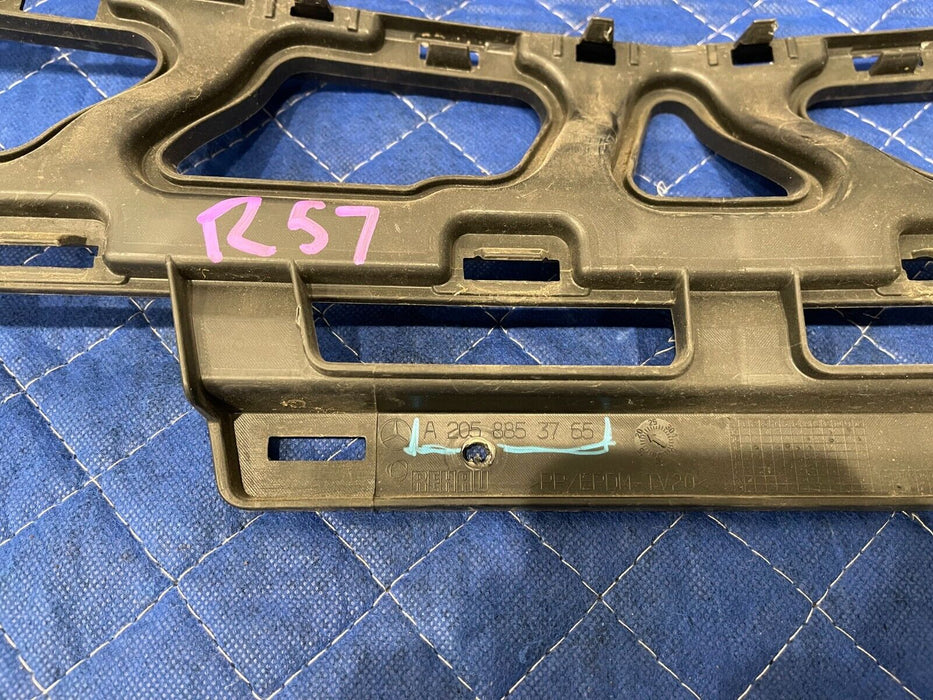 2017 MERCEDES-BENZ C63 AMG CONV FRONT BUMPER CENTER LOWER MOUNT OEM