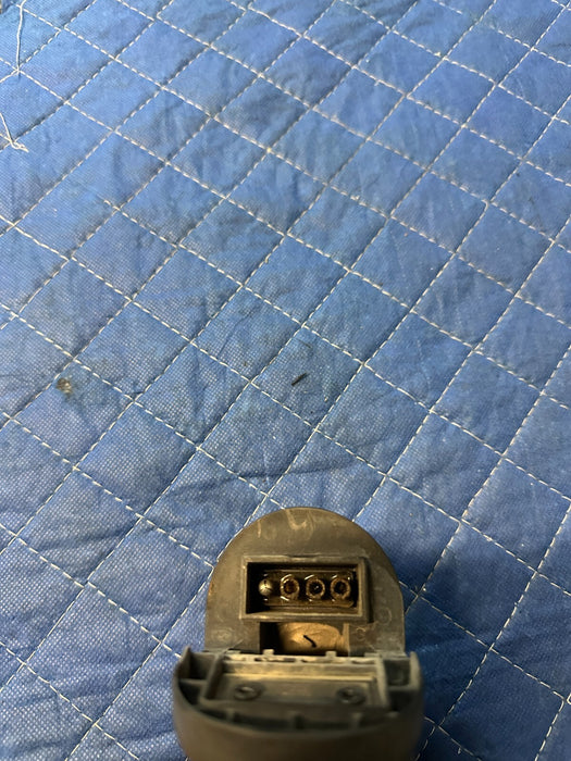 2017-2019 FORD F250 F350 F450 REAR BUMPER 7/4 PIN TRAILER TOW CONNECTOR PLUG OEM