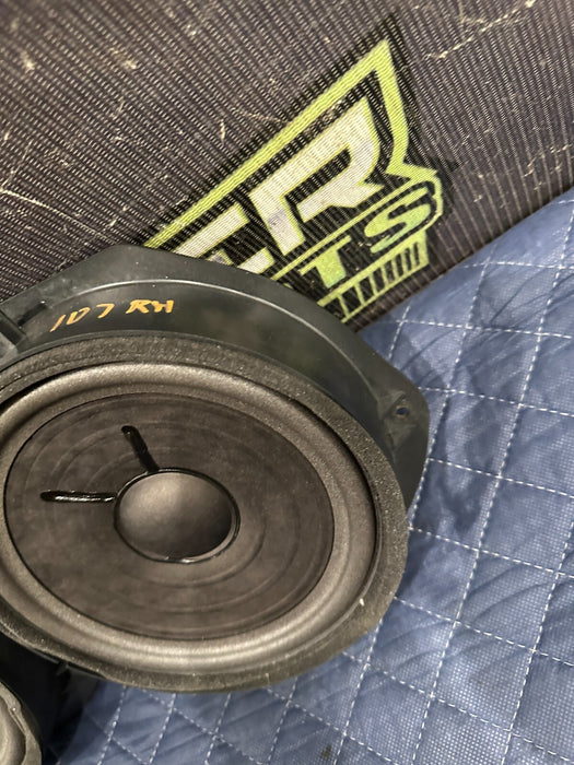 2014 AUDI R8 B&O BANG & OLUFSEN LEFT RIGHT DOOR SPEAKER OEM 420 035 415 A