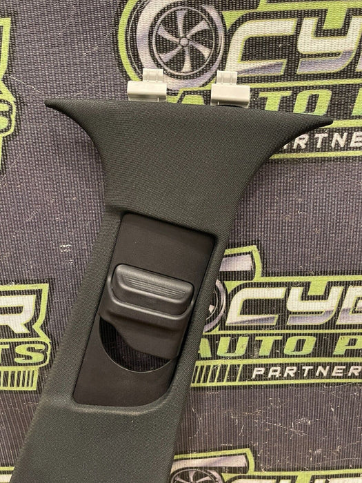 2015 MERCEDES BENZ C63S EDITION 1 PASSENGER RIGHT UPPER B PILLAR TRIM COVER OEM