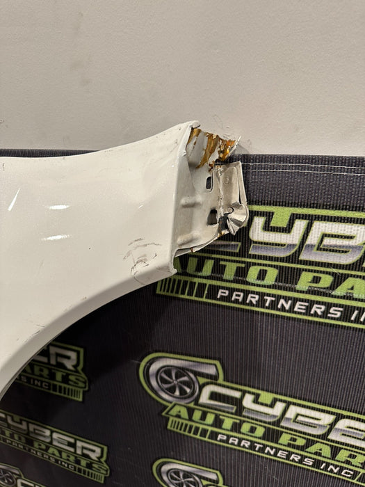 2023 2024 FORD F250 F350 FRONT RIGHT FENDER OEM STAR WHITE (AZ) *DAMAGE*