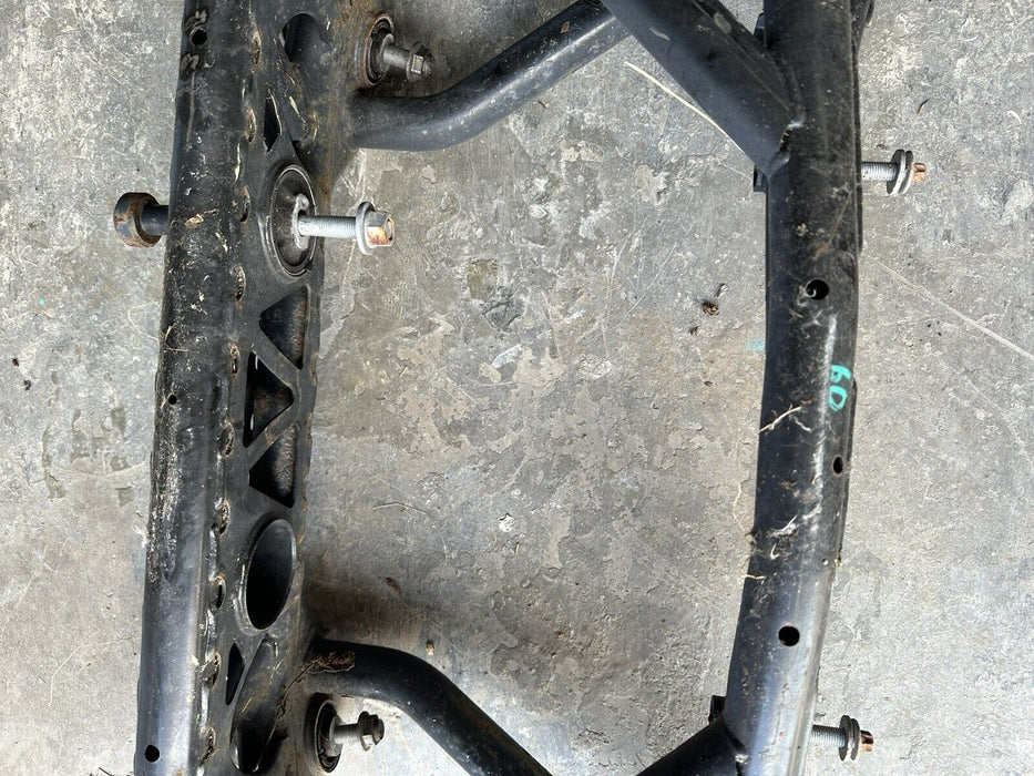 2015 BMW M4 F82 REAR AXLE SUBFRAME CROSSMEMBER OEM